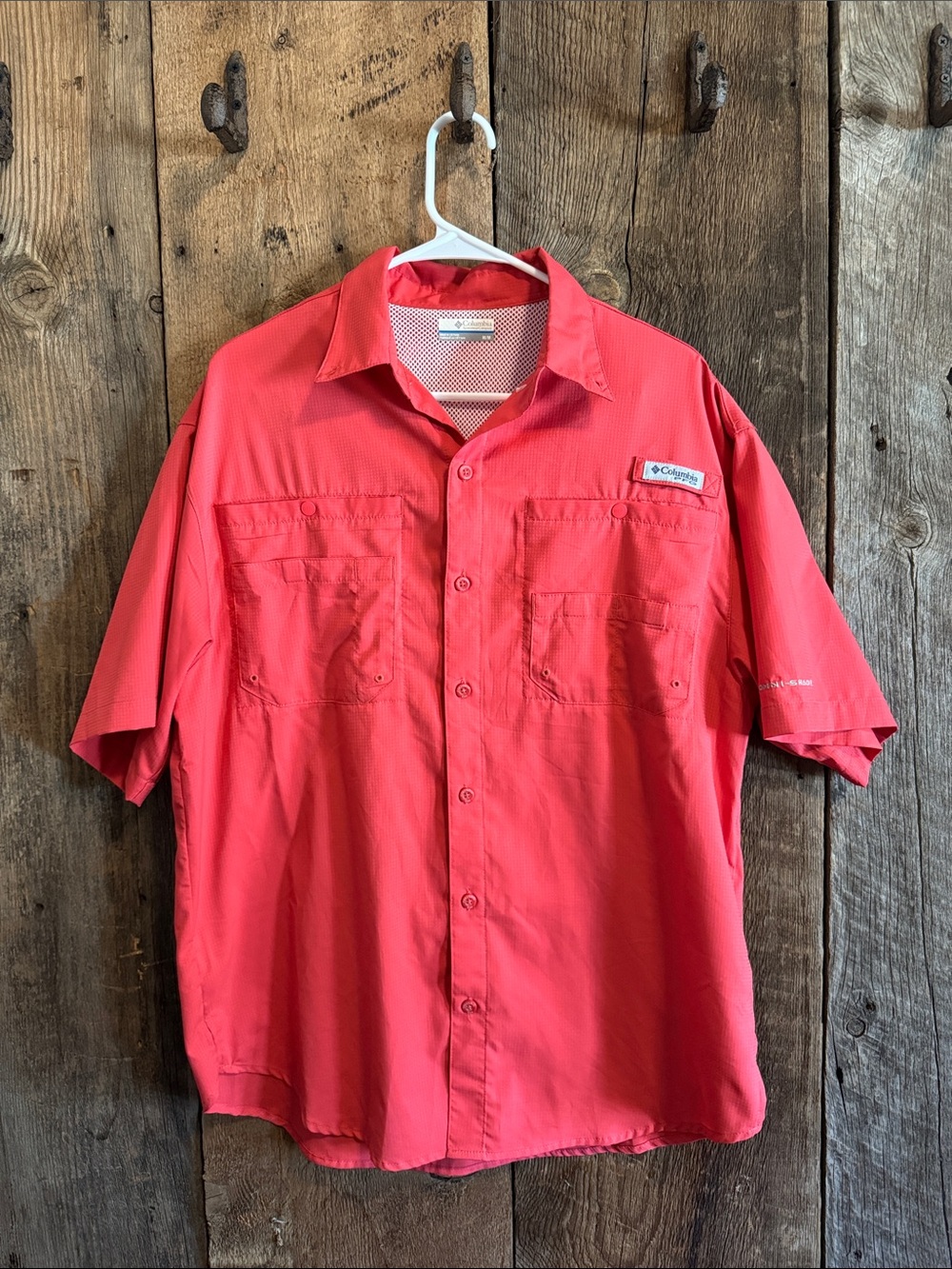 Columbia Men’s Short-Sleeve Button-Down Shirt - Coral